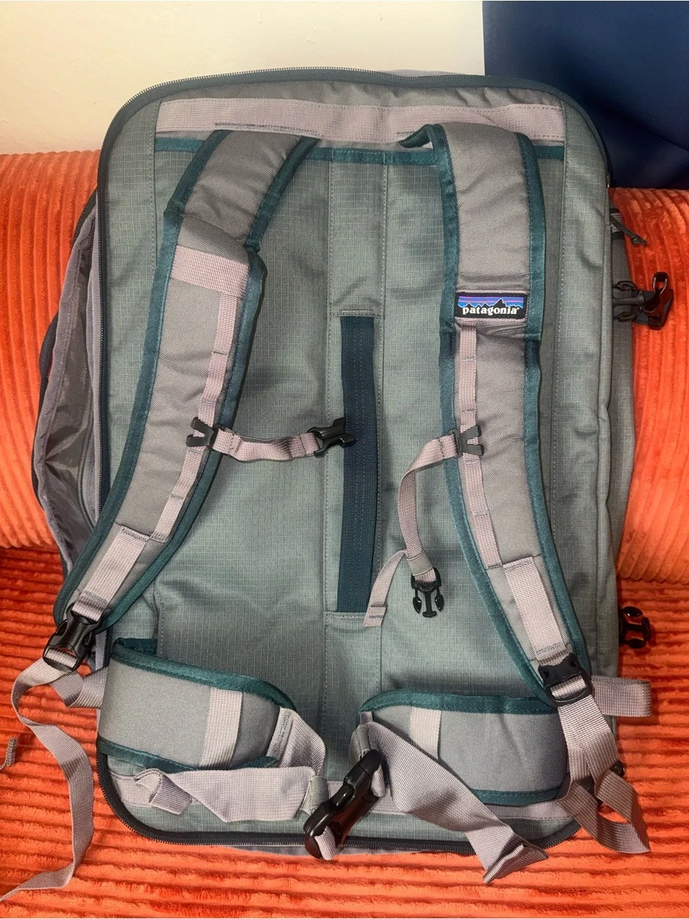 Patagonia Black Hole MLC Convertible BackPack 45L NWOT - Picture 10 of 10
